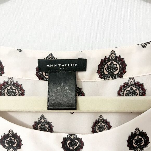 🟢ANN TAYLOR Factory Sleeveless Bohemian Pattern Design Top Blouse Cream Size S - Picture 5 of 5
